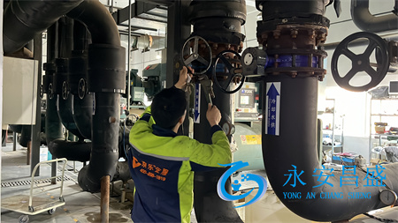 酒店空調專業(yè)清洗全攻略 85%投訴率降低與30%節(jié)電雙效方案